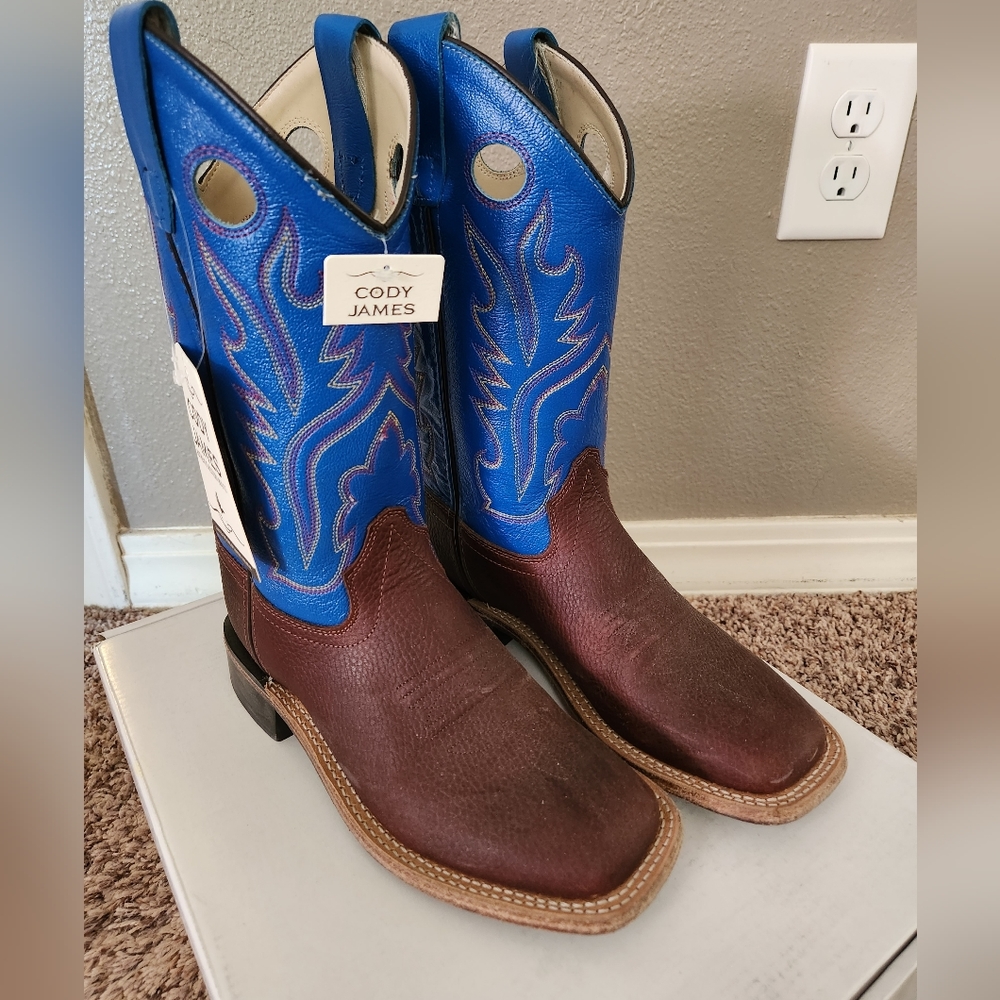 Cody James Boys Cowboy Boots BBSC1840 Size 4.0 youth